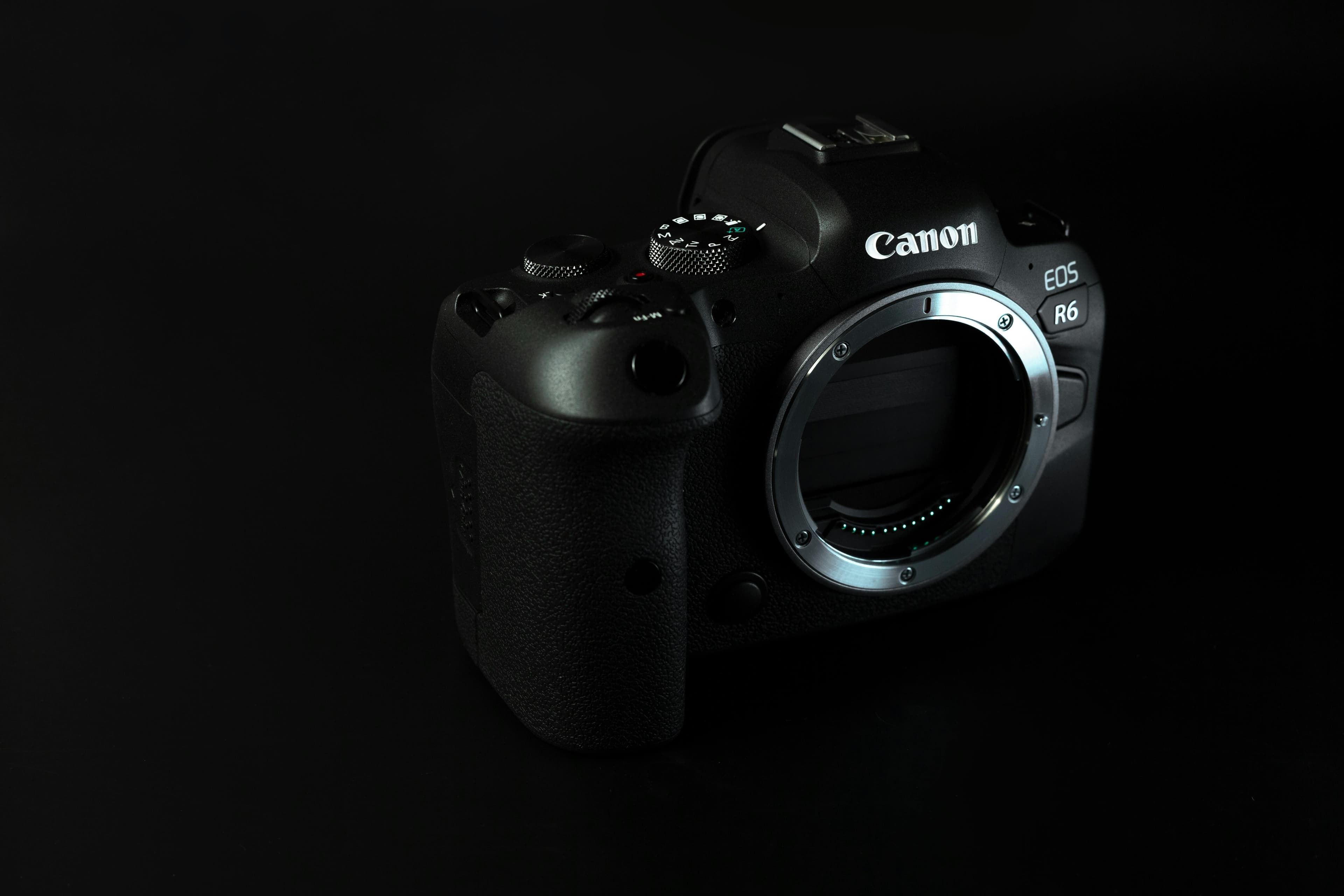 Canon EOS R6 Mark V Review: Best Hybrid Camera 2026 for Video & Stills